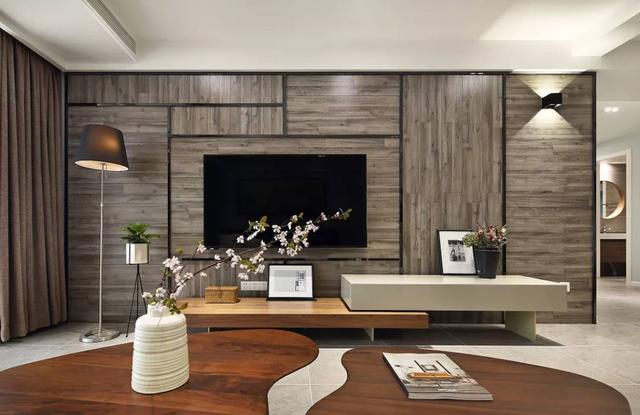 把不銹鋼條嵌到墻上,簡(jiǎn)單點(diǎn)綴好高檔!