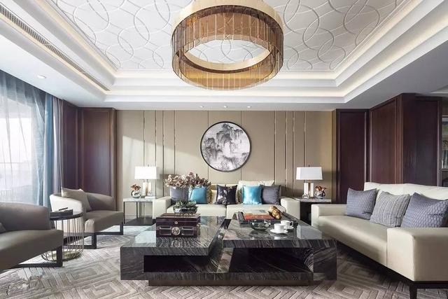 把不銹鋼條嵌到墻上,簡(jiǎn)單點(diǎn)綴好高檔!